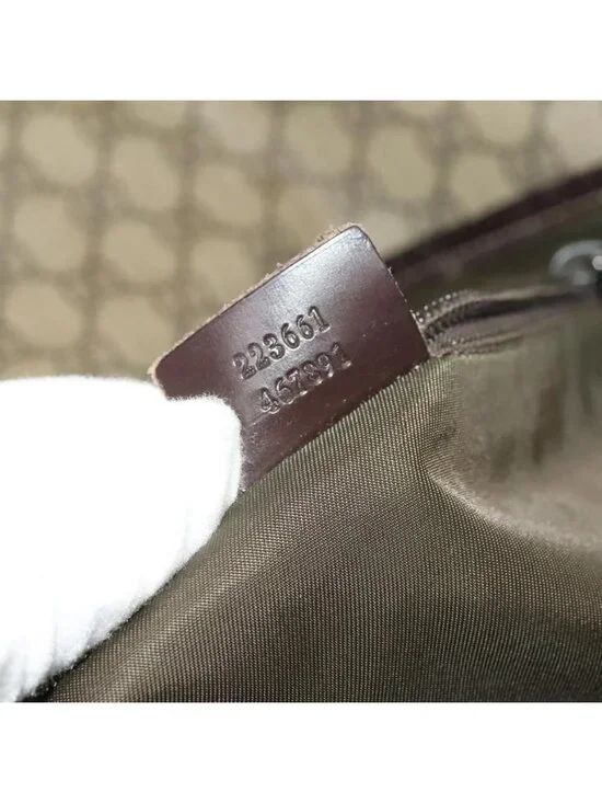 Authentic GUCCI GG Supreme Shoulder Bag PVC Beige Silver 223661 - Picture 4 of 16